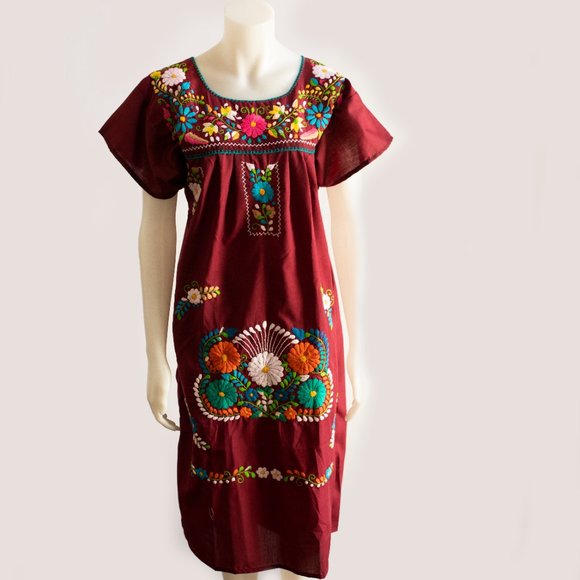 Dresses & Skirts - 🌸 2 x $49 🌸 Beautiful hand embroidered dress